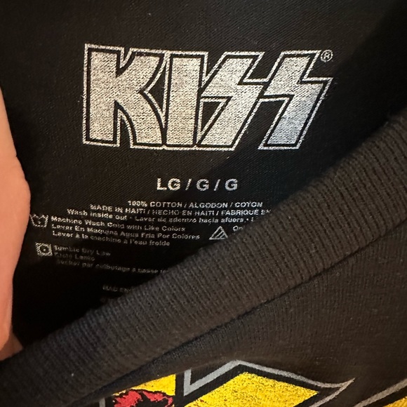 KISS Men’s Black Graphic Tshirt NWT Various Sizes - Picture 2 of 4